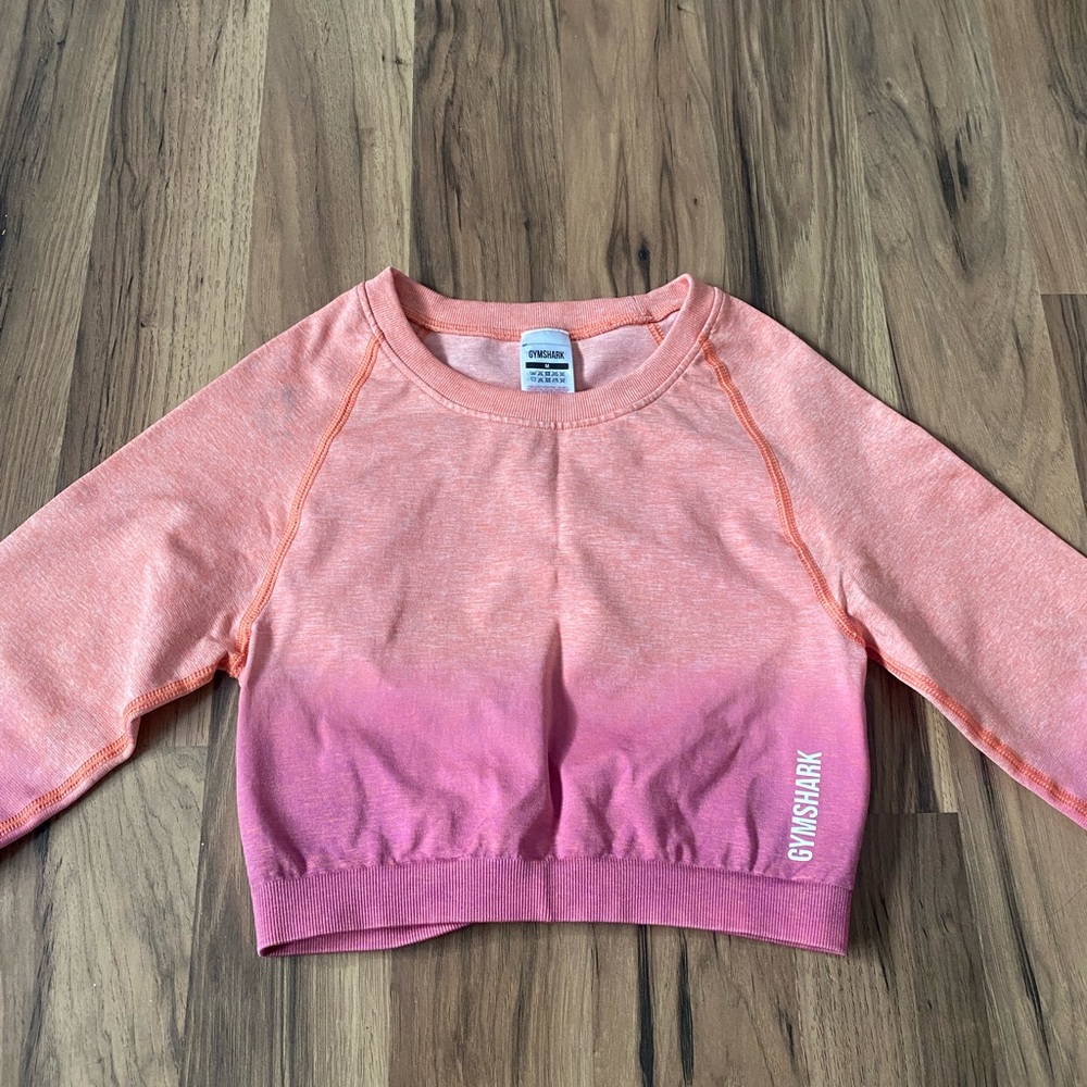 Ombre cropped workout top